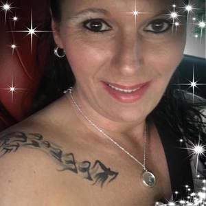 Meet your Posher, Elaine